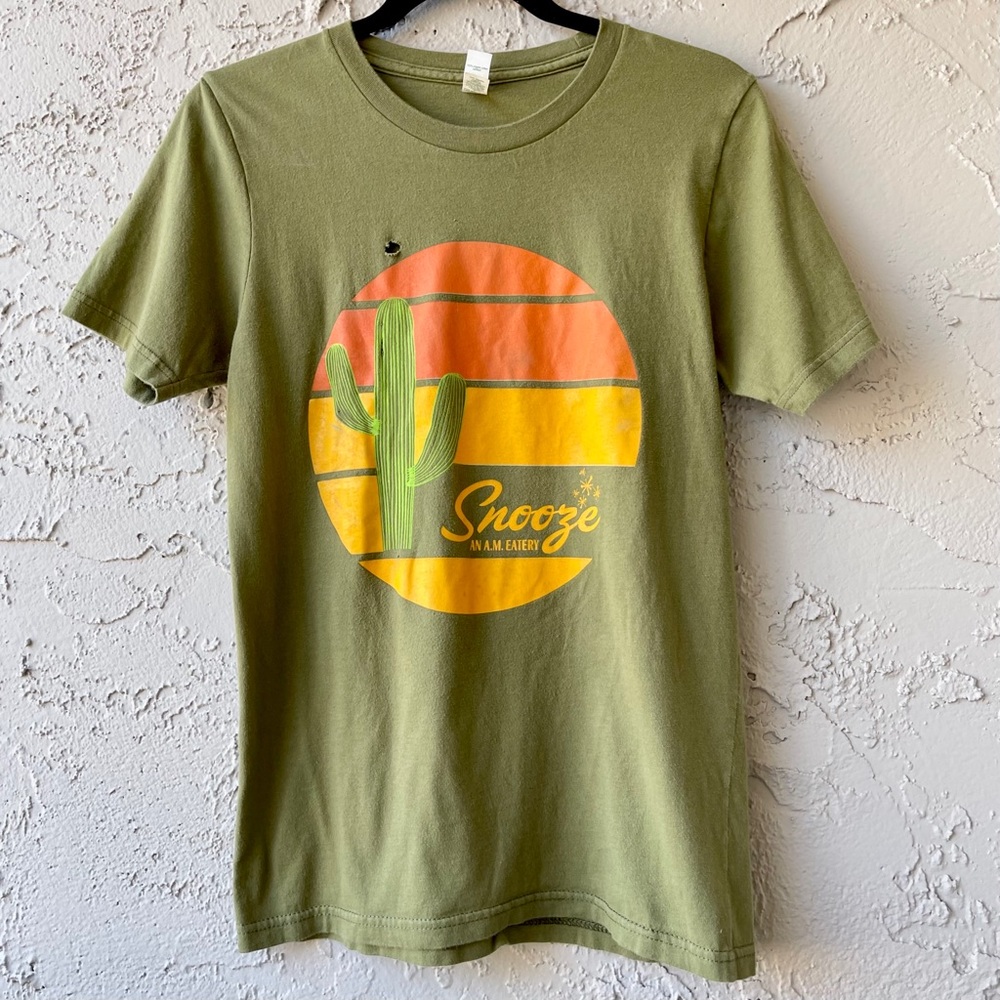 🥞Snooze an am Eatery (small) Cactus Shirt🥞